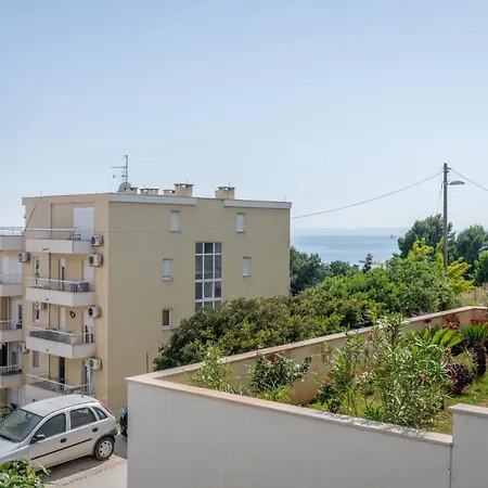 Spacious Lux سبليت