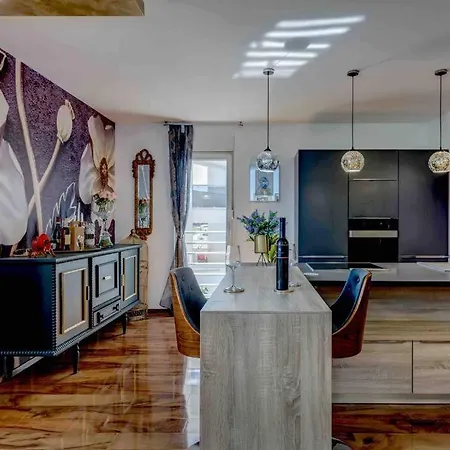 Spacious Lux