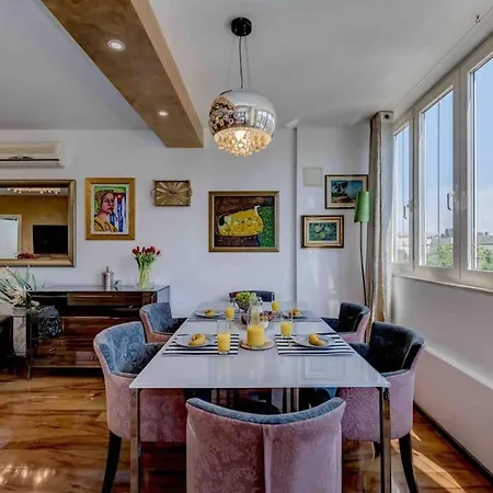 Spacious Lux Apartman *